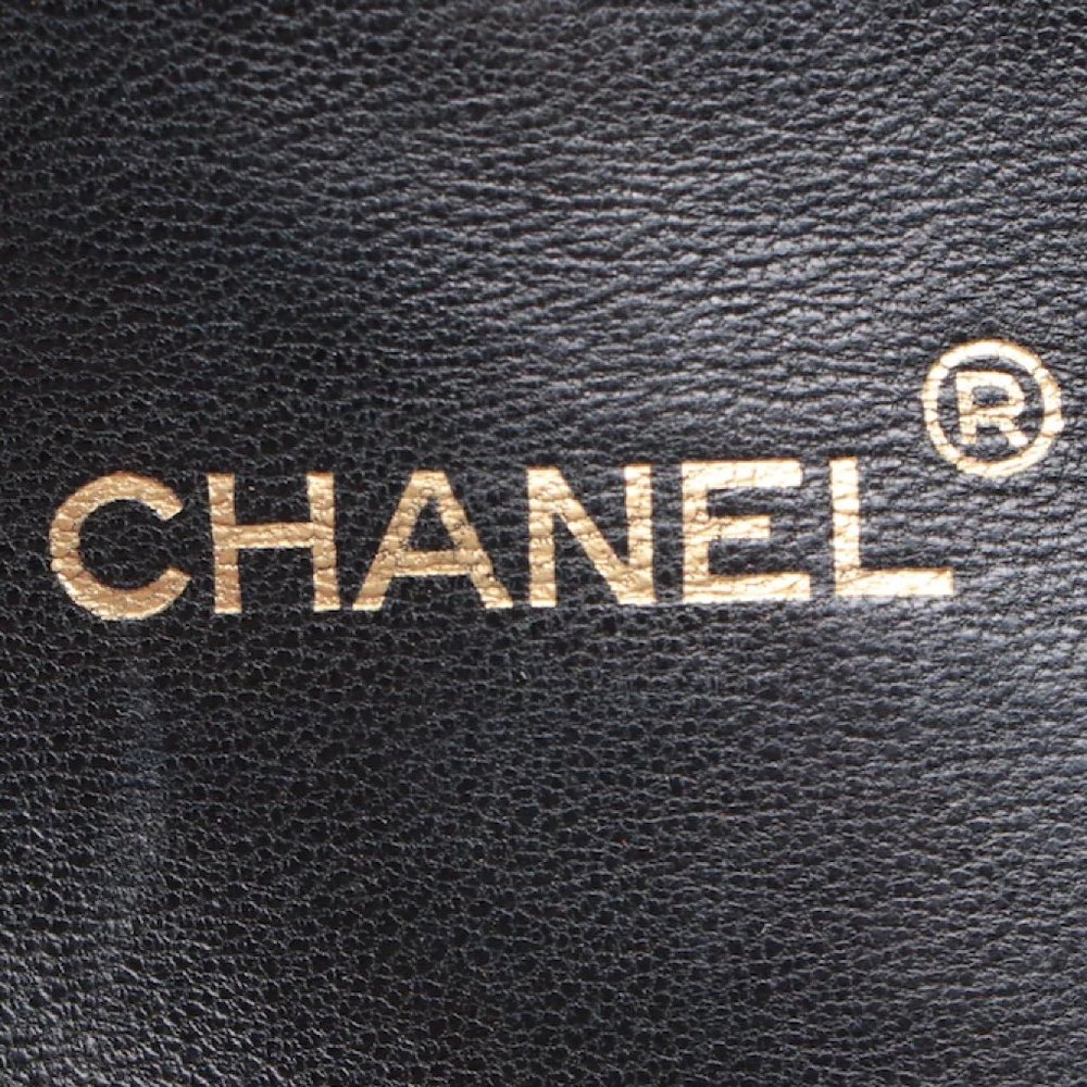 Chanel Vintage CC Flap Shoulder Bag - Picture 11 of 16